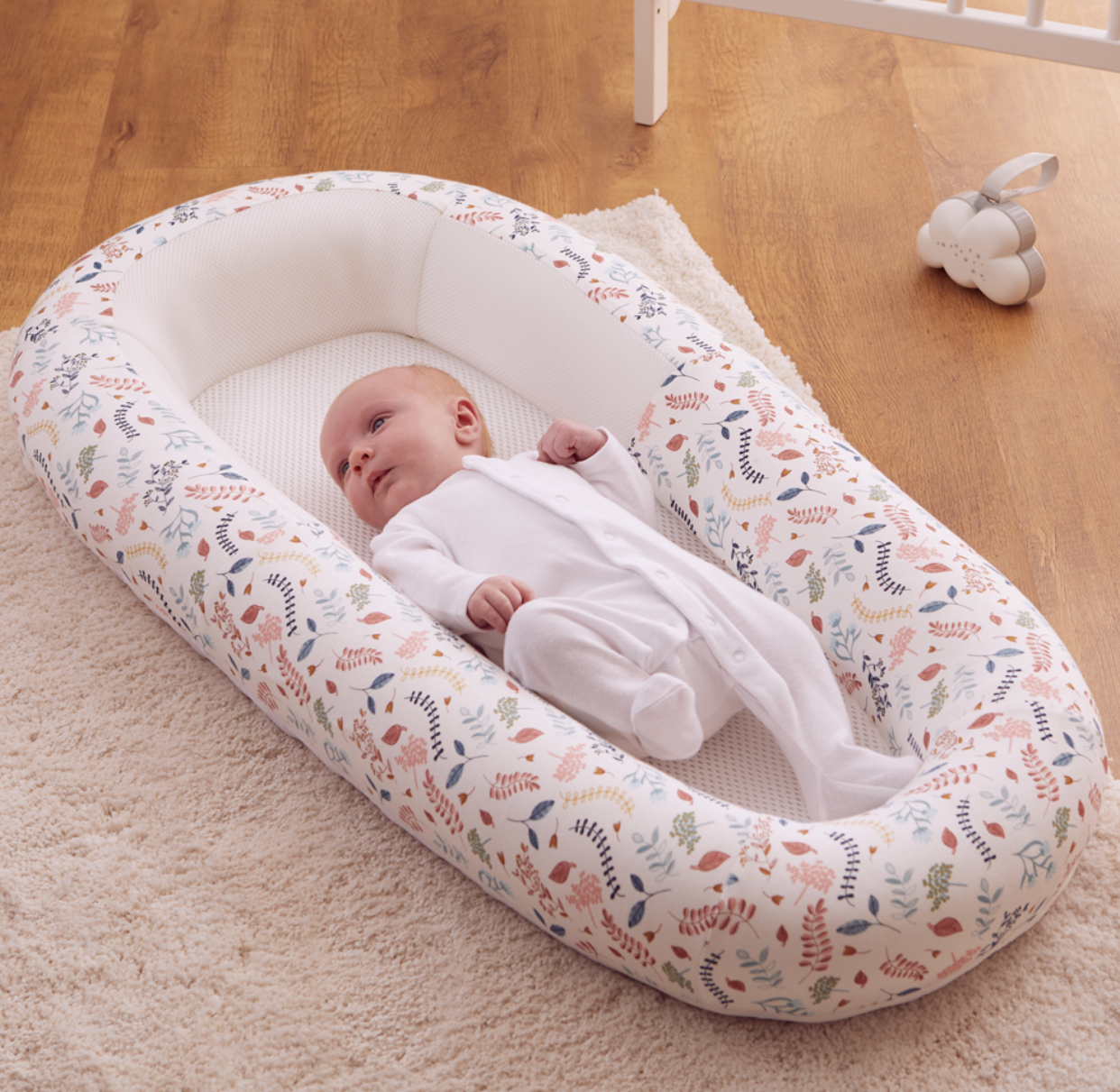 Sleep Tight Baby Bed - Soft White - Purflo